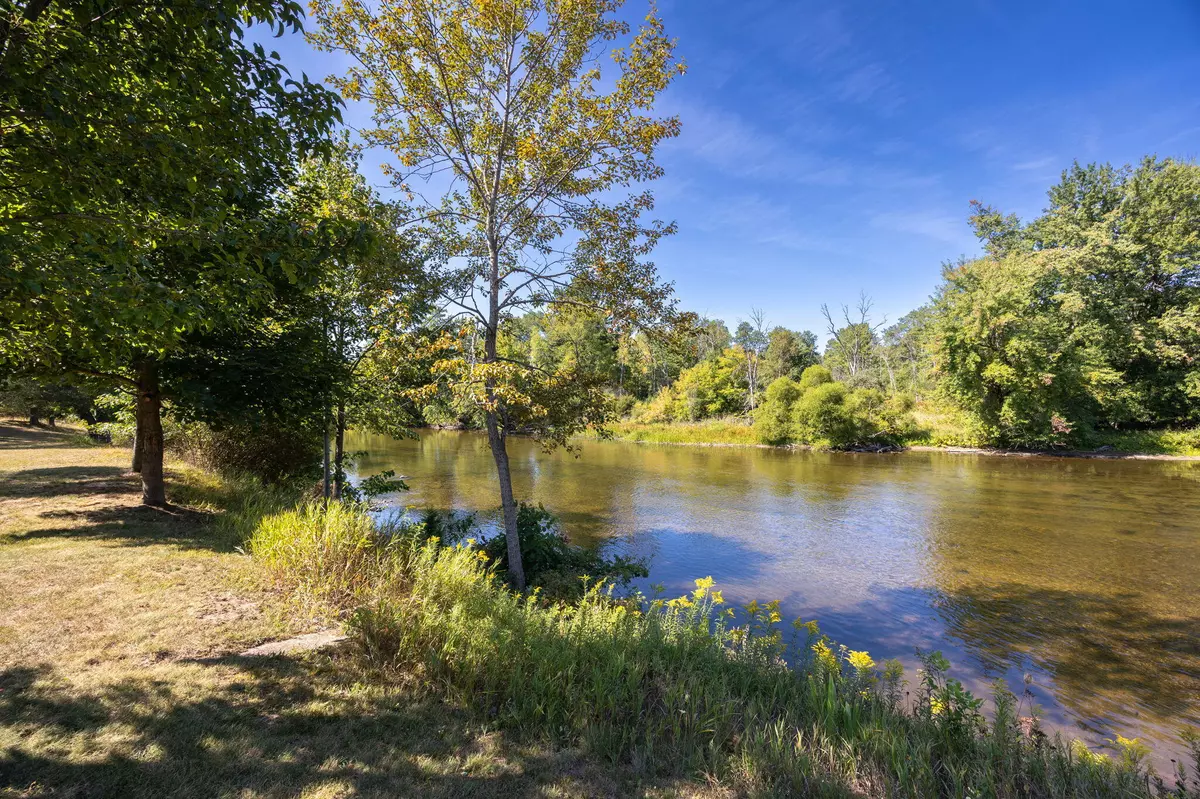 Evart, MI 49631,6825 Riverside Road