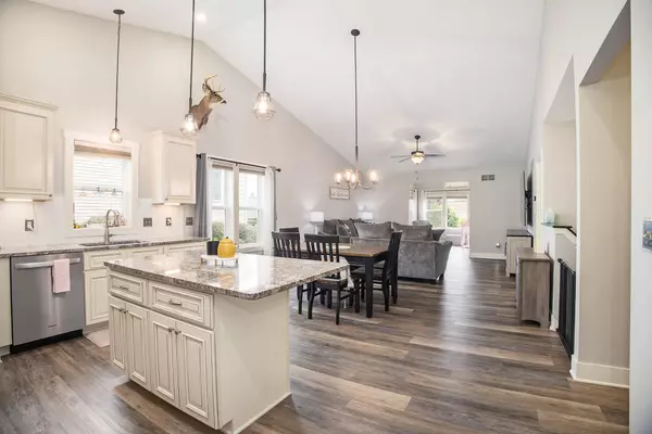 Holland, MI 49424,2992 Raspberry Lane