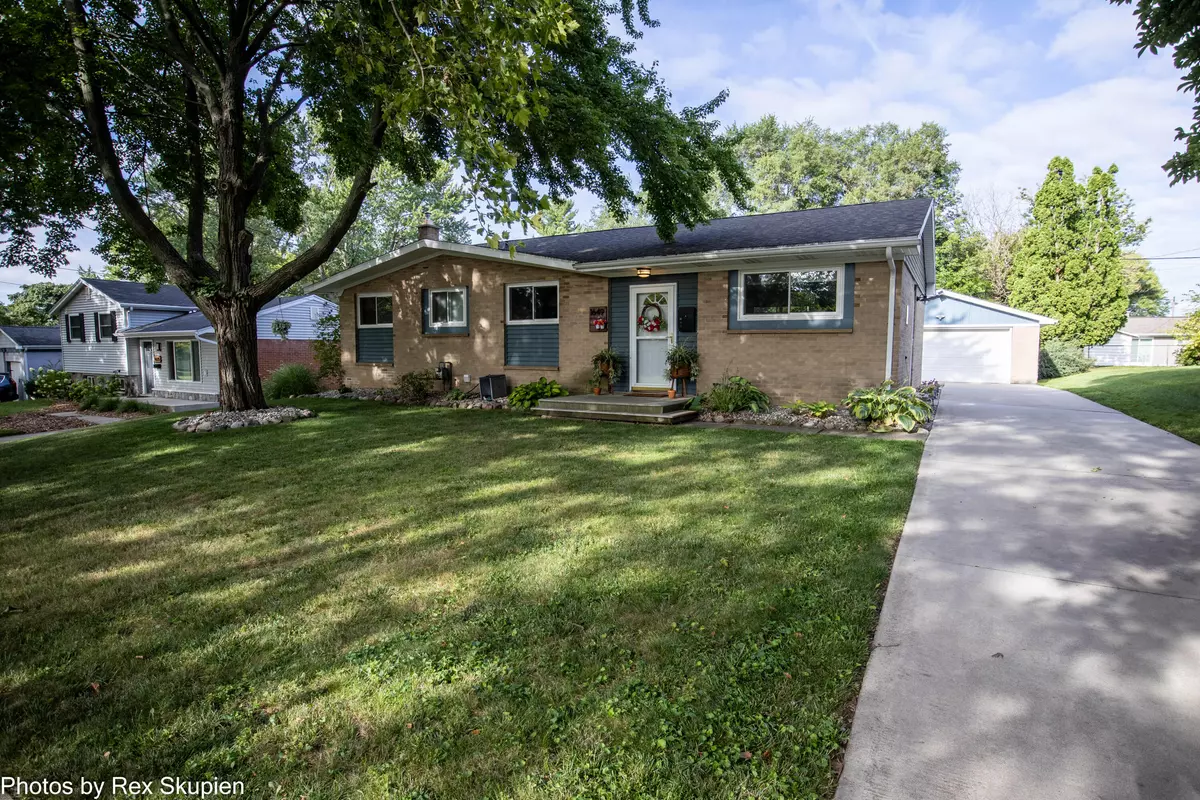 Grand Rapids, MI 49505,1649 Carlton NE Avenue