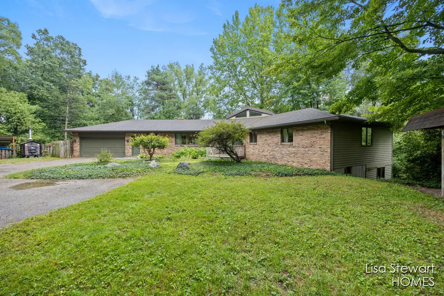 5375 Egypt Valley NE Avenue, Belmont, MI 49306