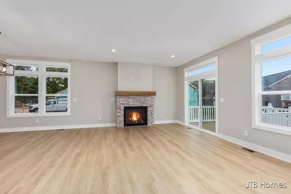 Rockford, MI 49341,6598 Timber Crest NE Drive