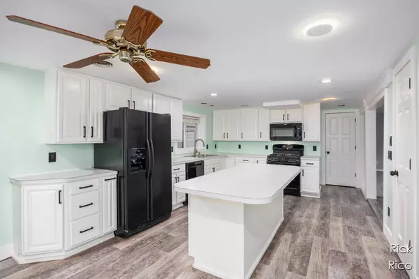 Grand Rapids, MI 49525,2031 Garret NE Drive