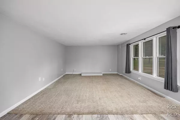 Grand Rapids, MI 49525,2031 Garret NE Drive