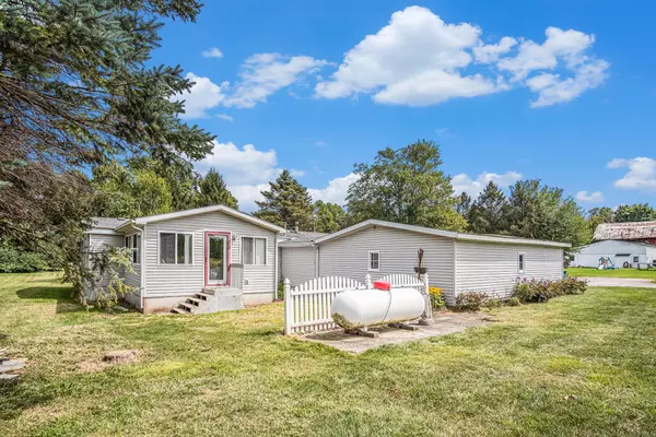 Alto, MI 49302,6939 Alden Nash SE Avenue