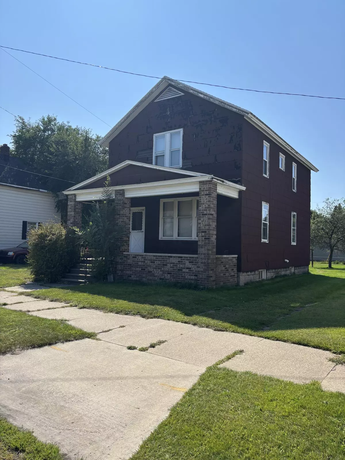 Manistee, MI 49660,810 Vine Street