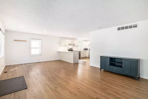 Pinckney, MI 48169,8537 2nd Street