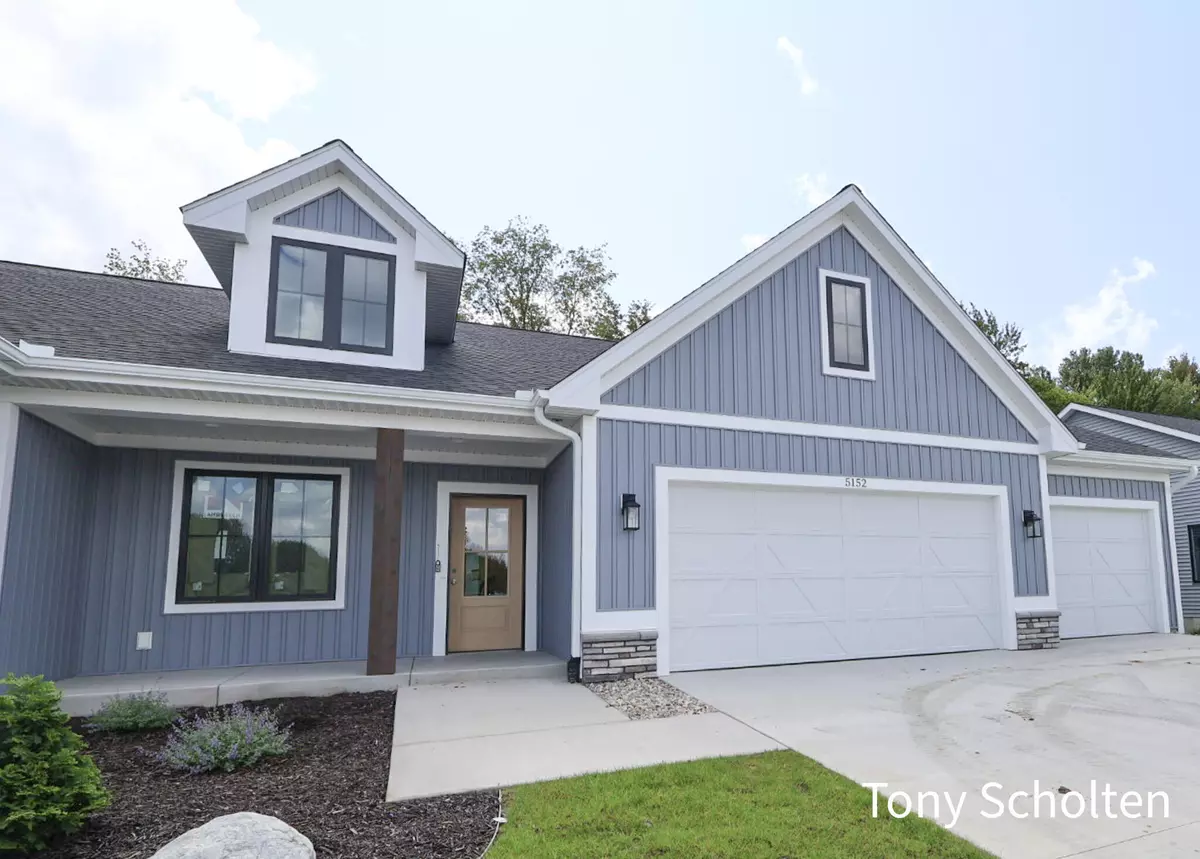 Hudsonville, MI 49426,5152 Blendon Meadow Circle #39