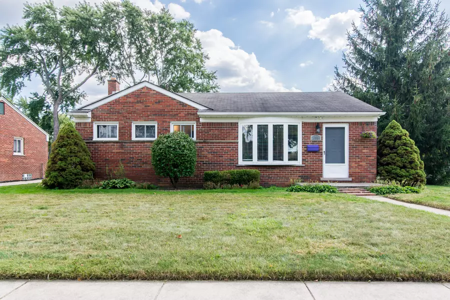 29069 Grandon Avenue, Livonia, MI 48150