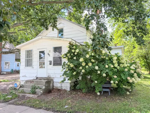 Bangor, MI 49013,526 Alexander Avenue