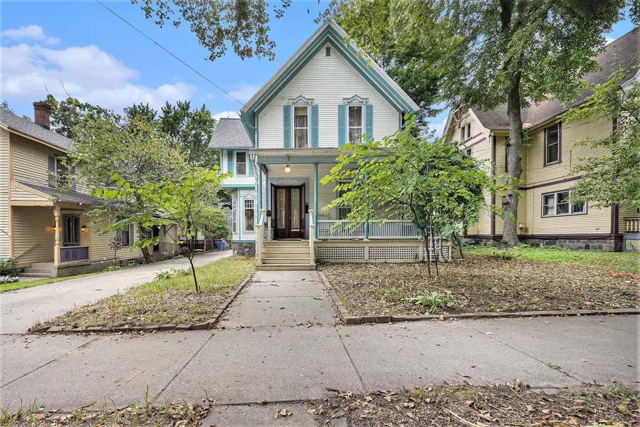 245 Paris SE Avenue, Grand Rapids, MI 49503