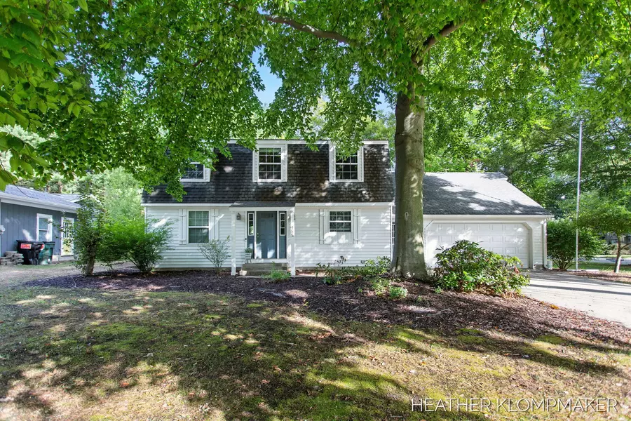 955 Acorn Drive, Holland, MI 49424