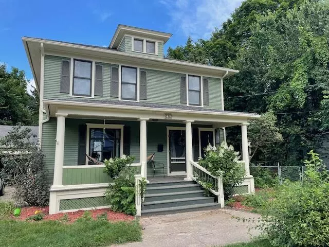 Marshall, MI 49068,628 W Green Street