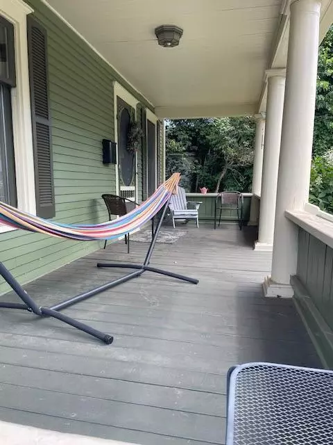 Marshall, MI 49068,628 W Green Street