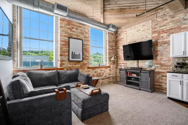 Grand Rapids, MI 49503,940 Monroe NW Avenue #313