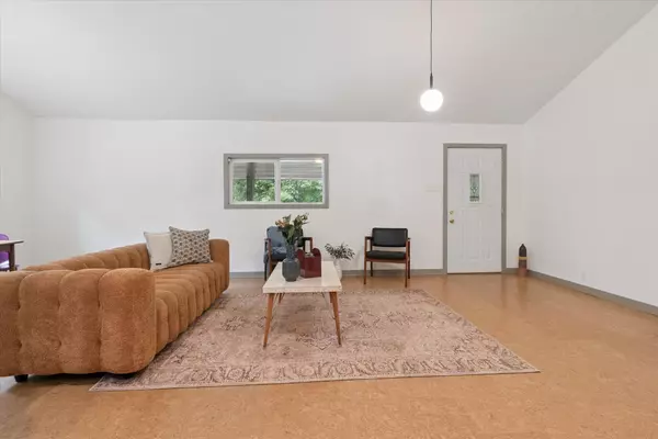 Niles, MI 49120,33113 Bertrand Street