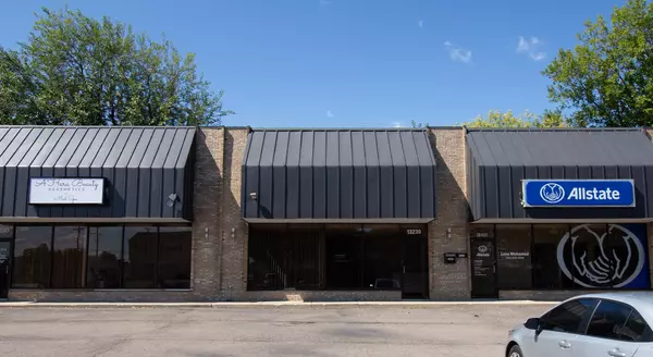 13230 Trenton Rd Road, Southgate, MI 48195