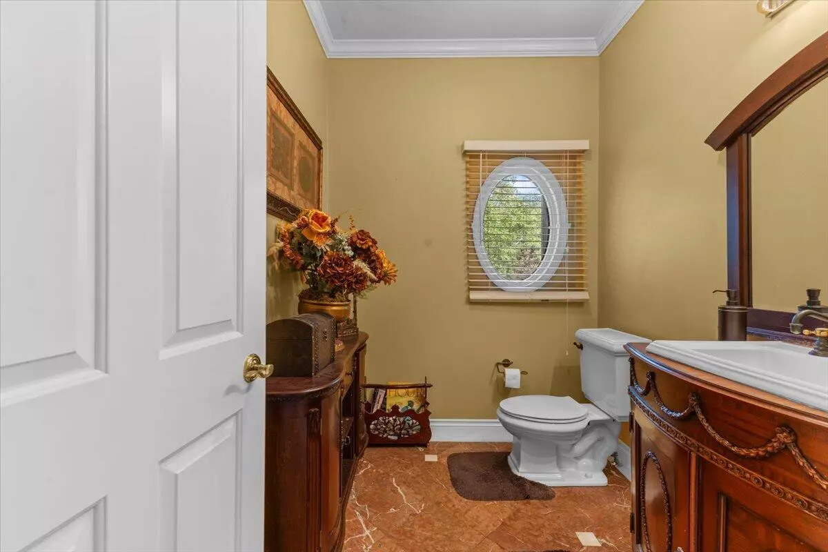 Northville, MI 48168,18401 Fox Hollow Court