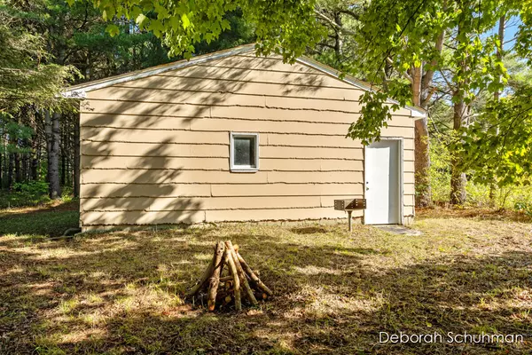 Sand Lake, MI 49343,16450 Ritchie NE Avenue