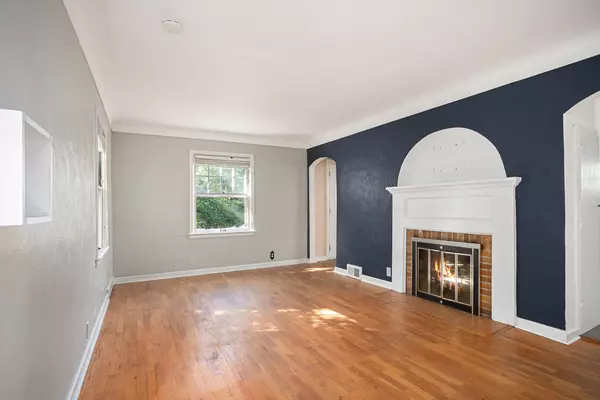 Kalamazoo, MI 49008,2512 Wellington Road