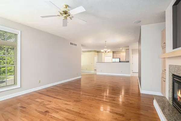 Kalamazoo, MI 49048,2669 Hunters Bluff