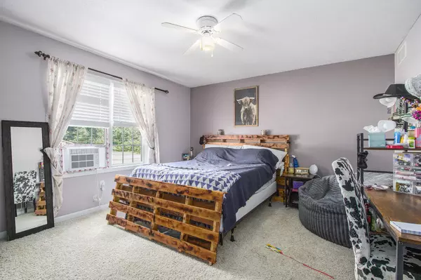 Edwardsburg, MI 49112,69154 Elkhart Road