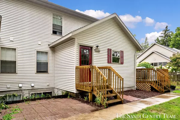 Grand Haven, MI 49417,15634 164th Avenue #3