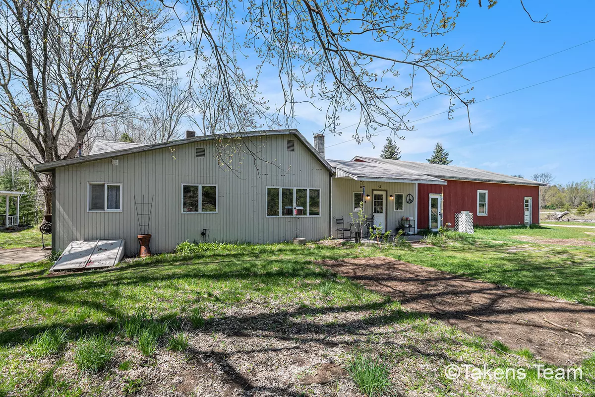 Branch, MI 49402,11975 W Brazas Road