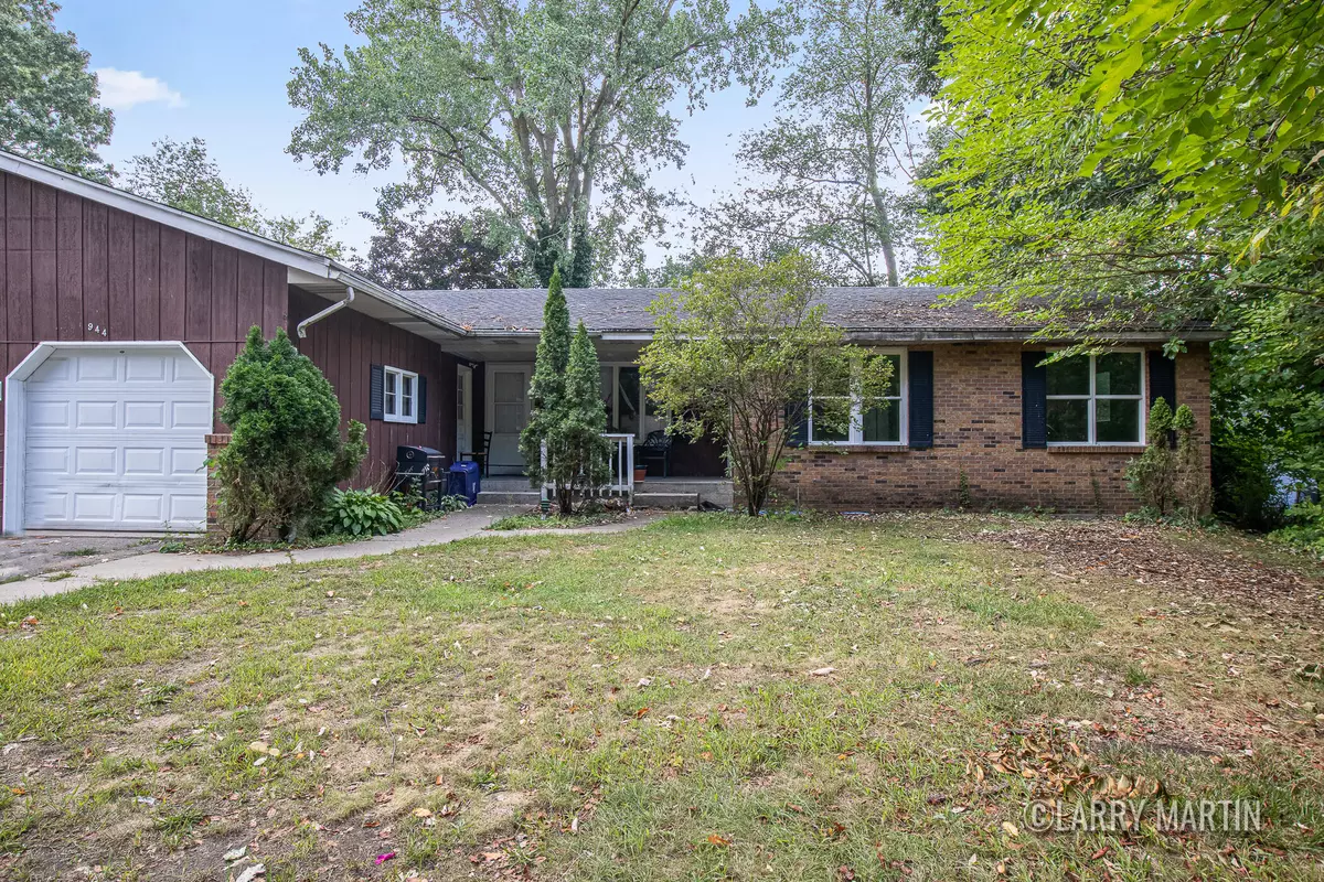 Grand Rapids, MI 49508,944 Lancashire SE Court #946