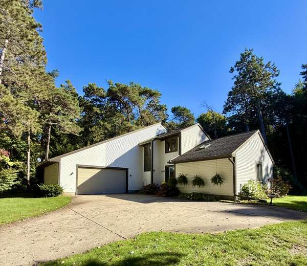 16478 Johnson Street, Grand Haven, MI 49417