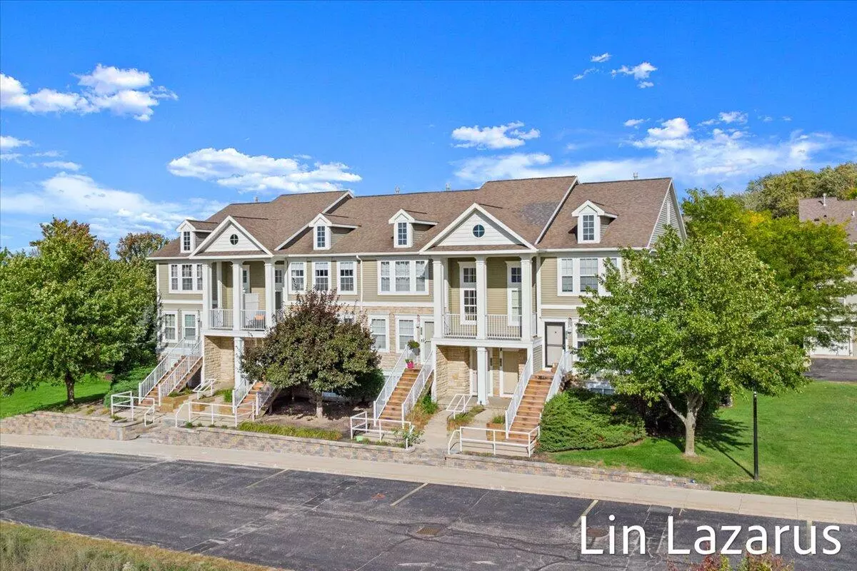 Wyoming, MI 49418,4868 Ausable River Drive