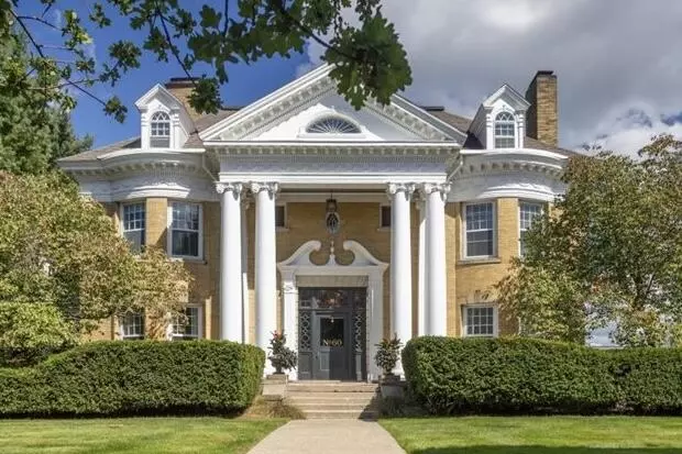 Grand Rapids, MI 49503,60 Prospect NE Avenue