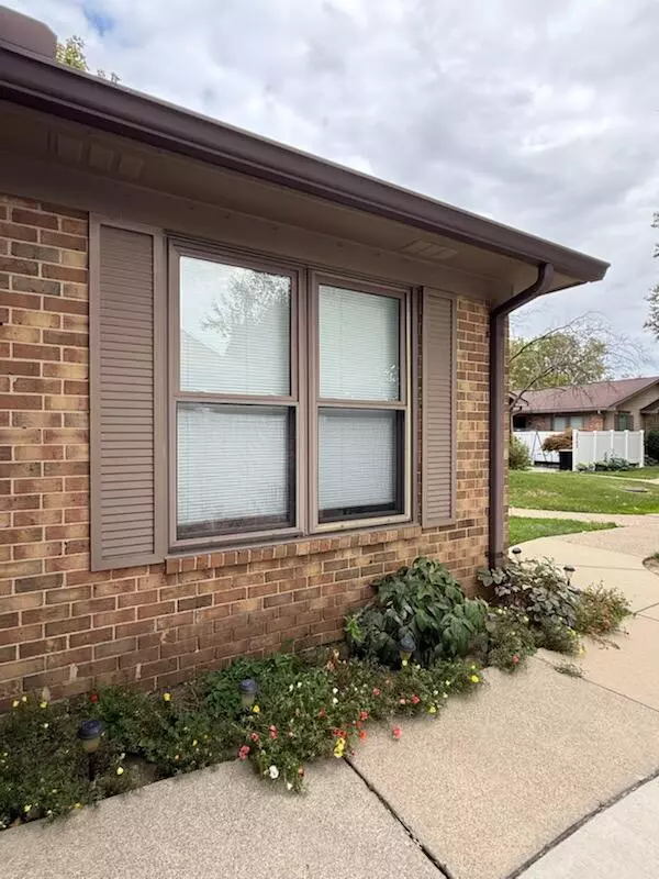 Troy, MI 48083,2741 Roundtree Drive