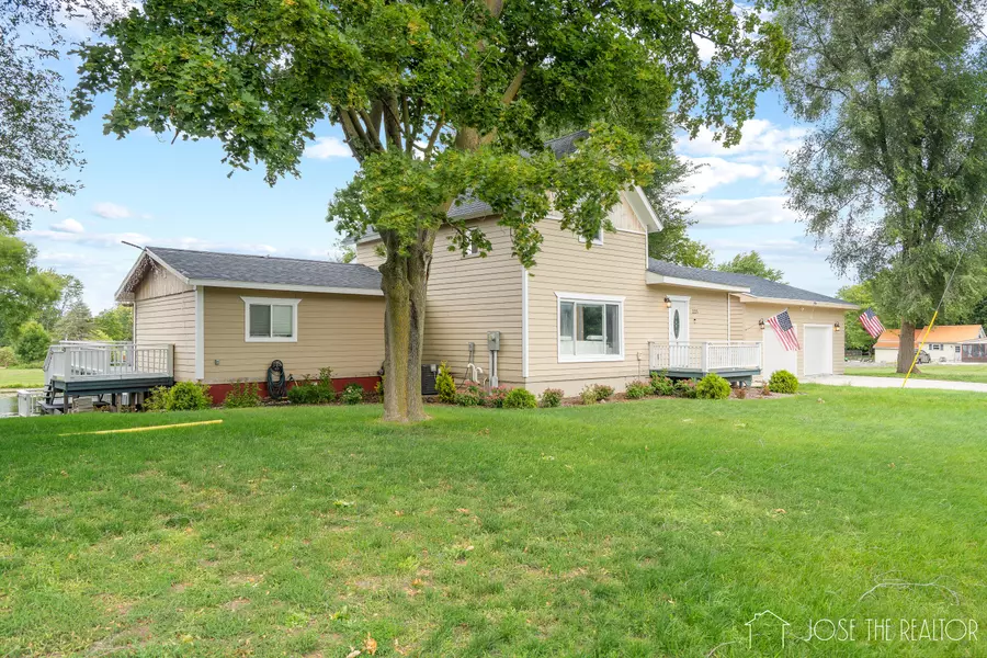 225 N West Street, Carson City, MI 48811