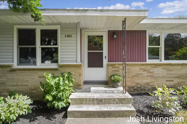 Jenison, MI 49428,7482 Louise Avenue