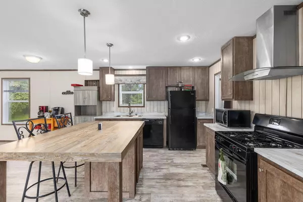 Belmont, MI 49306,1253 N Maize NE Drive