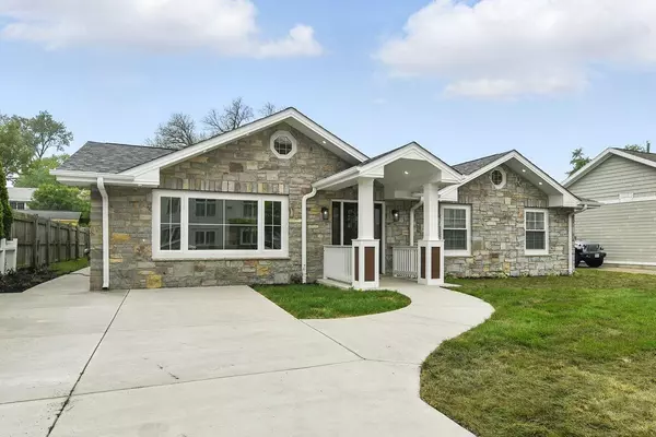 340 N Berrien Street, New Buffalo, MI 49117