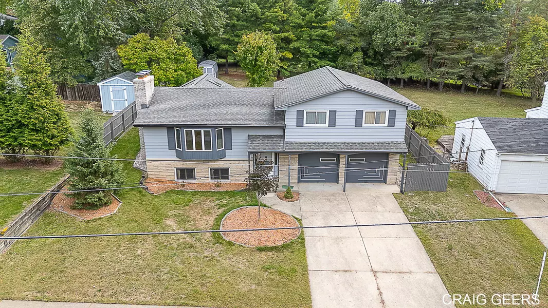 3106 Chamberlain SE Avenue, Grand Rapids, MI 49508