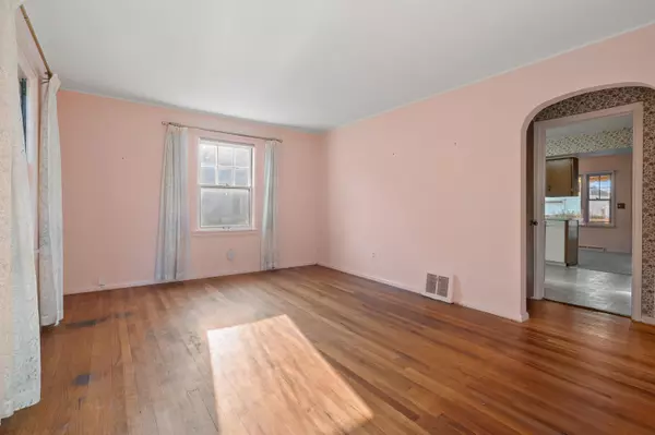 Kalamazoo, MI 49004,1908 Glendale Boulevard