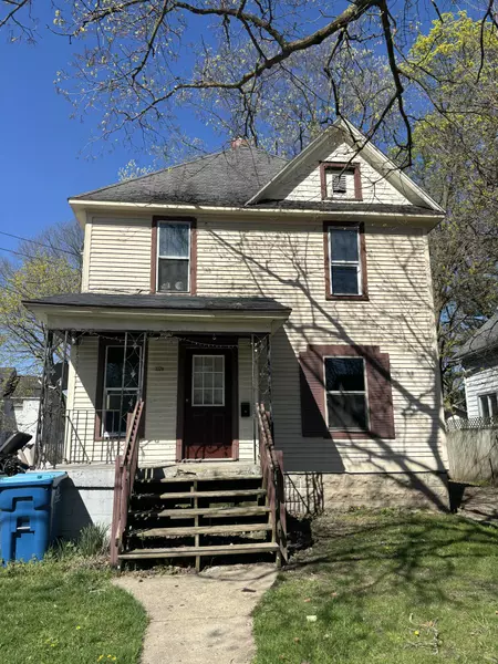 1328 James Street, Kalamazoo, MI 49001