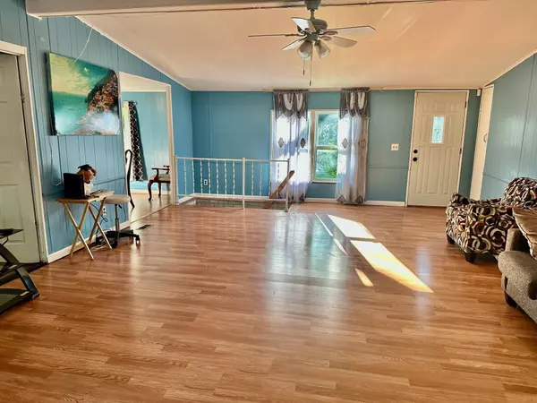 Muskegon, MI 49444,2116 Mcilwraith Street