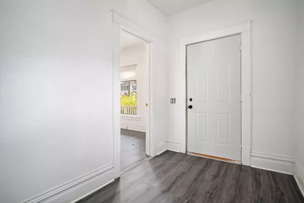 Kalamazoo, MI 49001,923 E Stockbridge Avenue