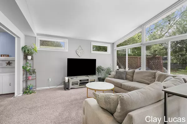 Jenison, MI 49428,8237 Greenridge Drive
