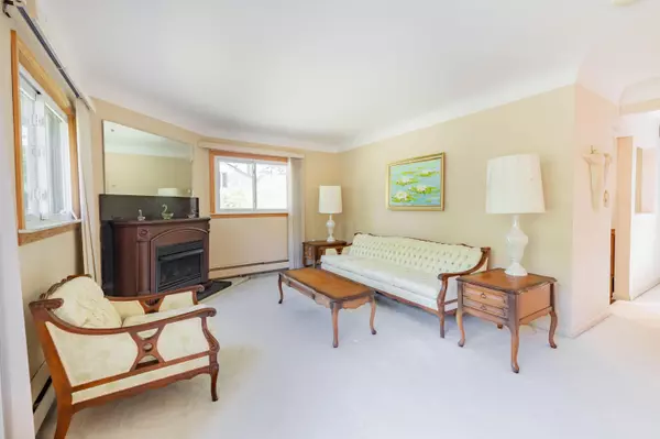 Grosse Ile, MI 48138,9205 Bellevue Road