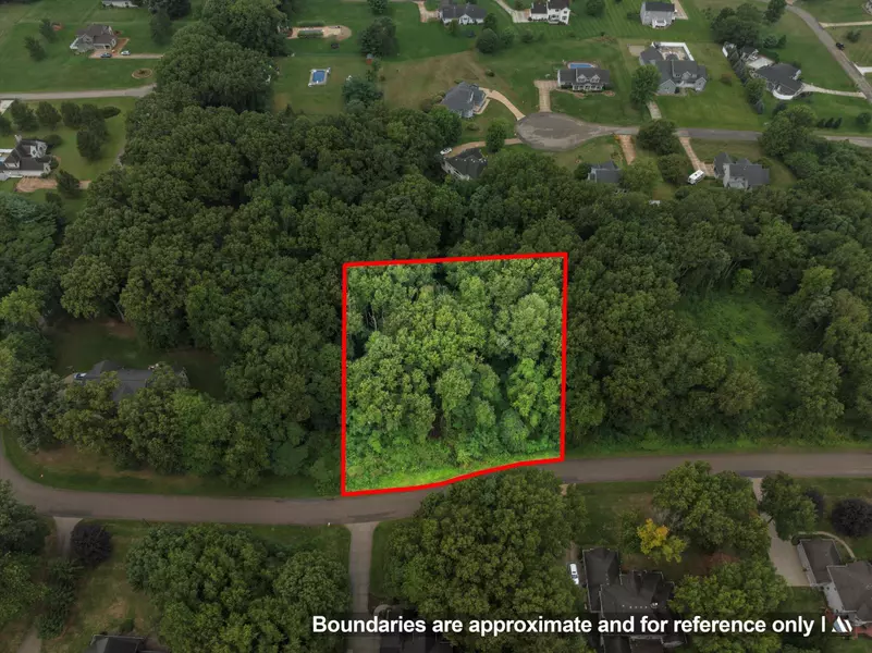 34 Maple Wood Drive, Edwardsburg, MI 49112