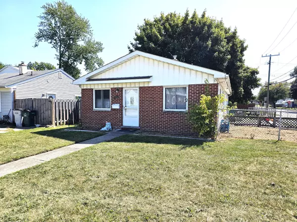 1704 E Meyers Avenue, Hazel Park, MI 48030