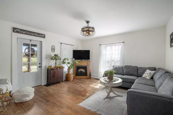 Allegan, MI 49010,484 28th Street