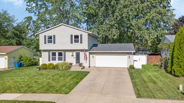 Coopersville, MI 49404,270 Homer Lane