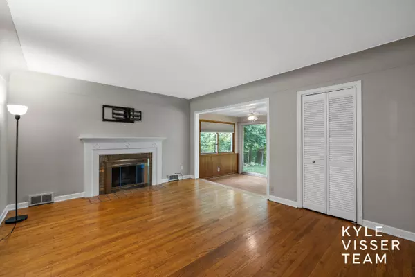 Grand Rapids, MI 49546,2757 Cascade Springs SE Drive