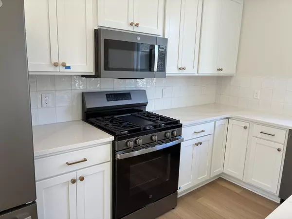 Spring Lake, MI 49456,6114 Stahl Drive #16