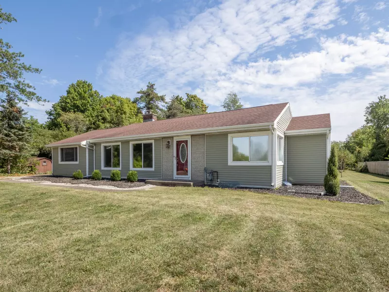 641 10th Street, Plainwell, MI 49080